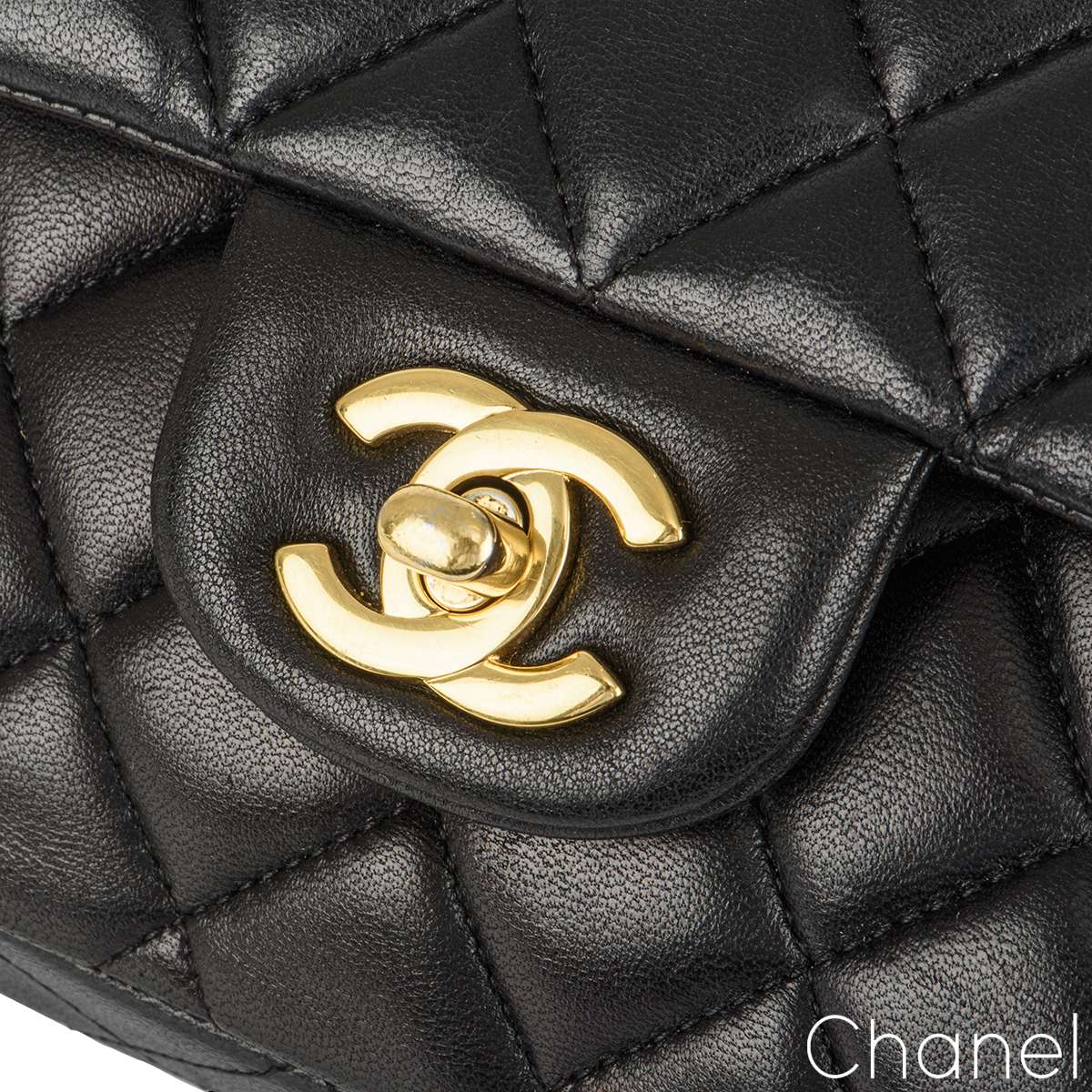 FULL SET CHANEL Black Lambskin 24K Gold Chain Medium Classic Double Flap  Bag - My Dreamz Closet